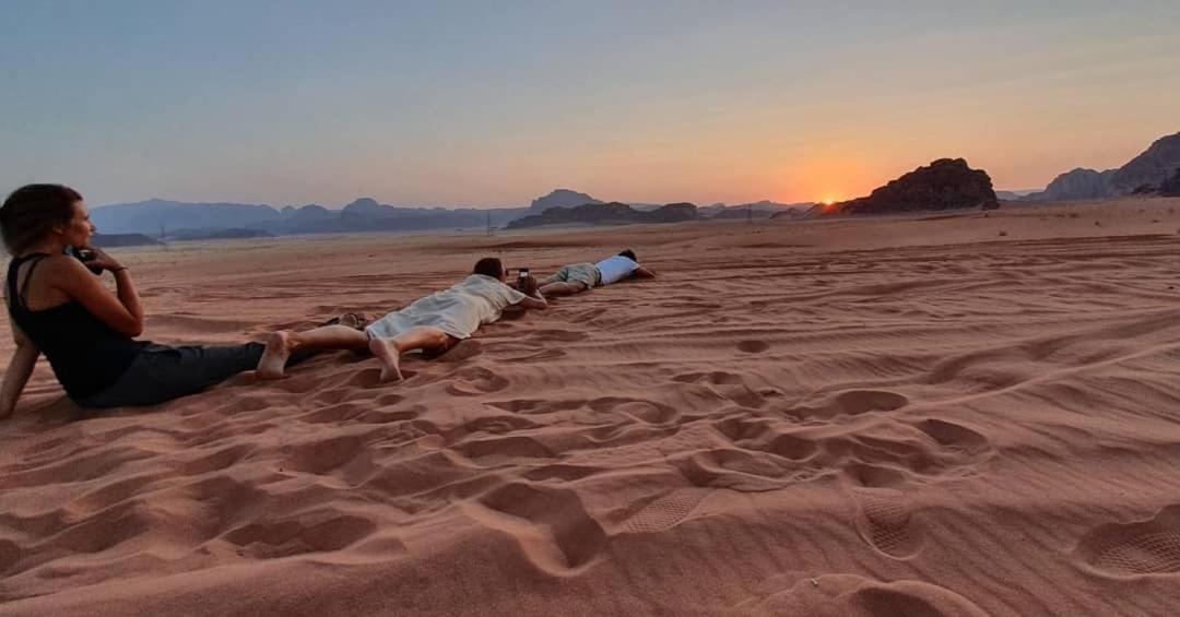 Martian Desert Camp Wadi Rum Ngoại thất bức ảnh