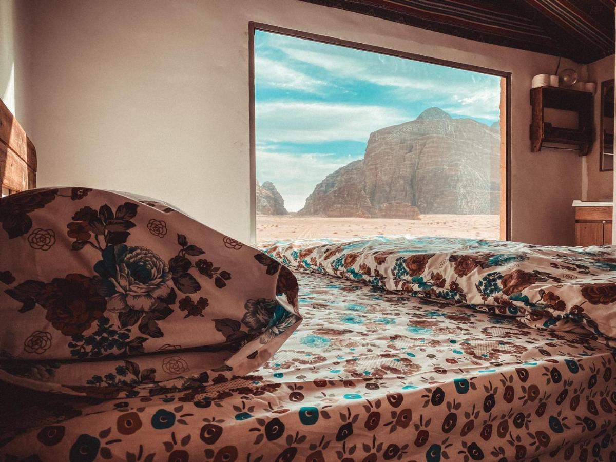 Martian Desert Camp Wadi Rum Ngoại thất bức ảnh