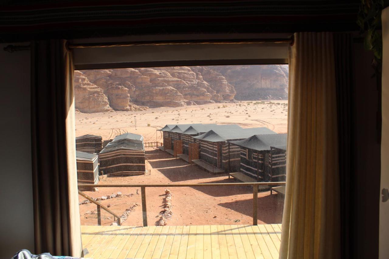 Martian Desert Camp Wadi Rum Ngoại thất bức ảnh
