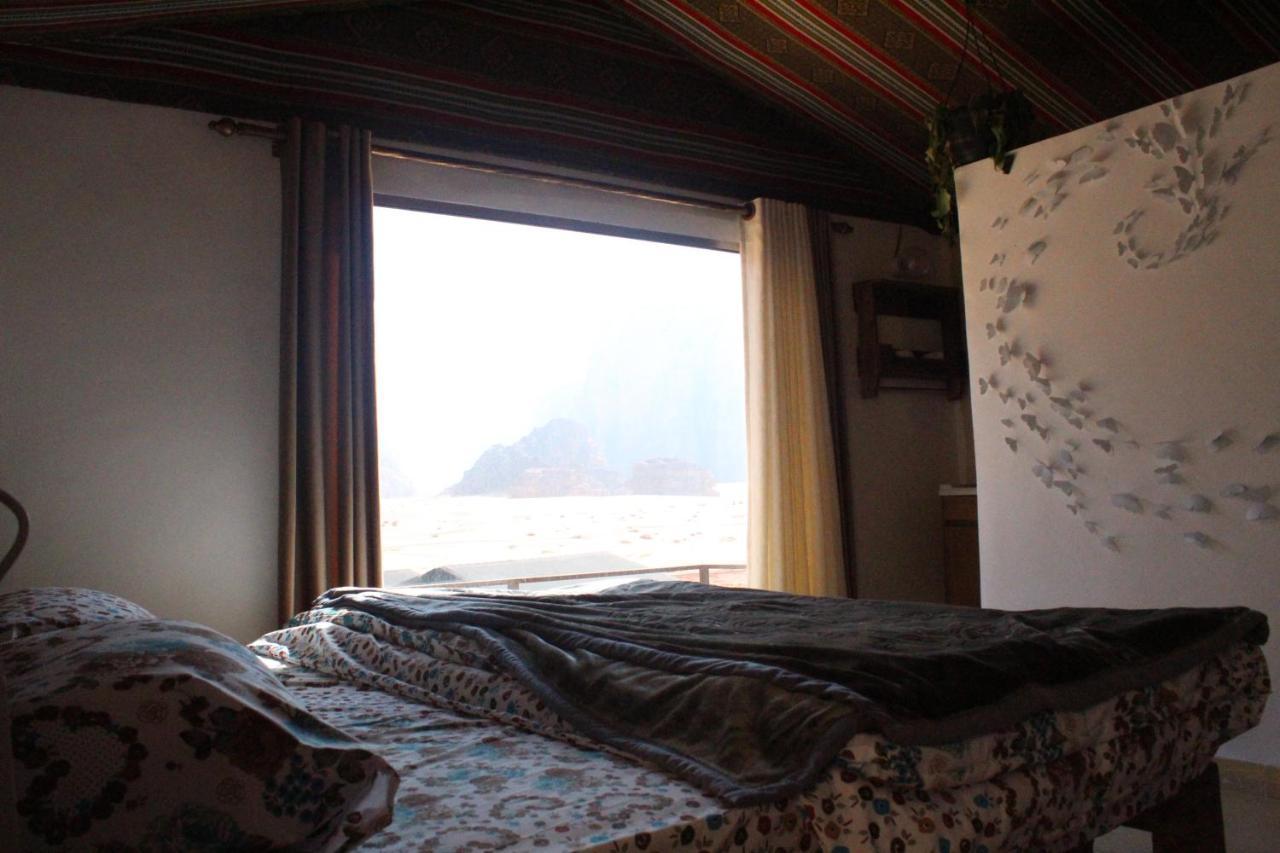 Martian Desert Camp Wadi Rum Ngoại thất bức ảnh