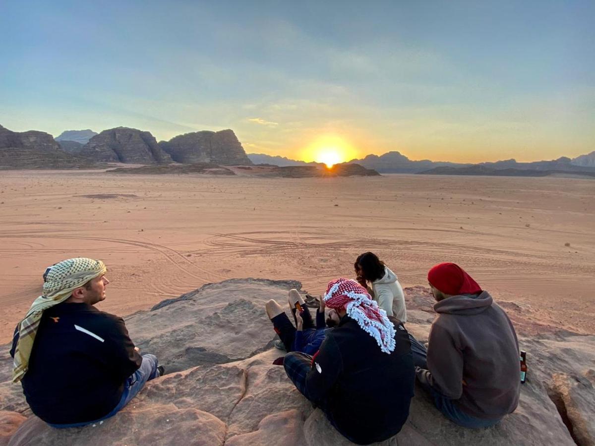 Martian Desert Camp Wadi Rum Ngoại thất bức ảnh