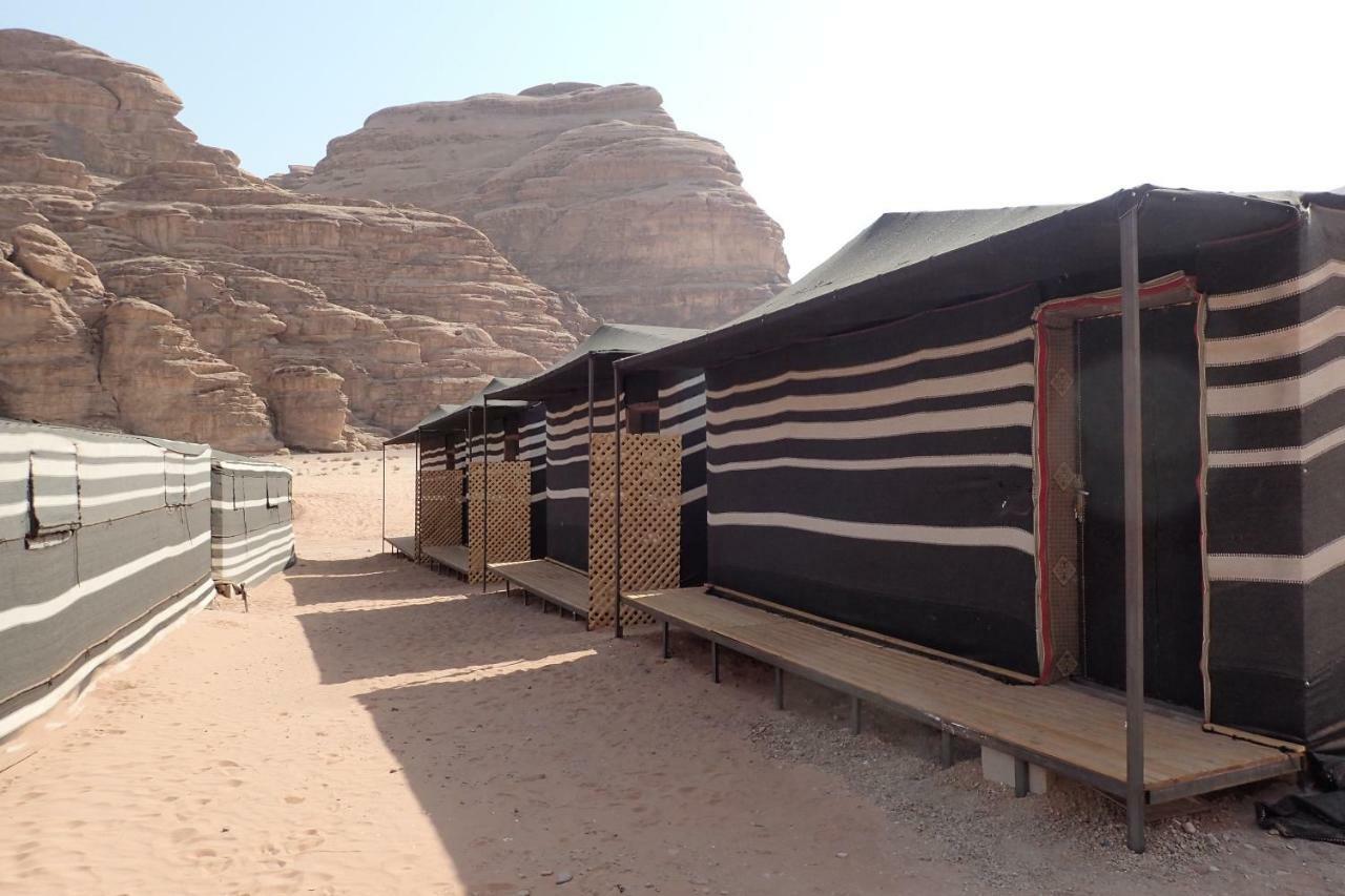 Martian Desert Camp Wadi Rum Ngoại thất bức ảnh