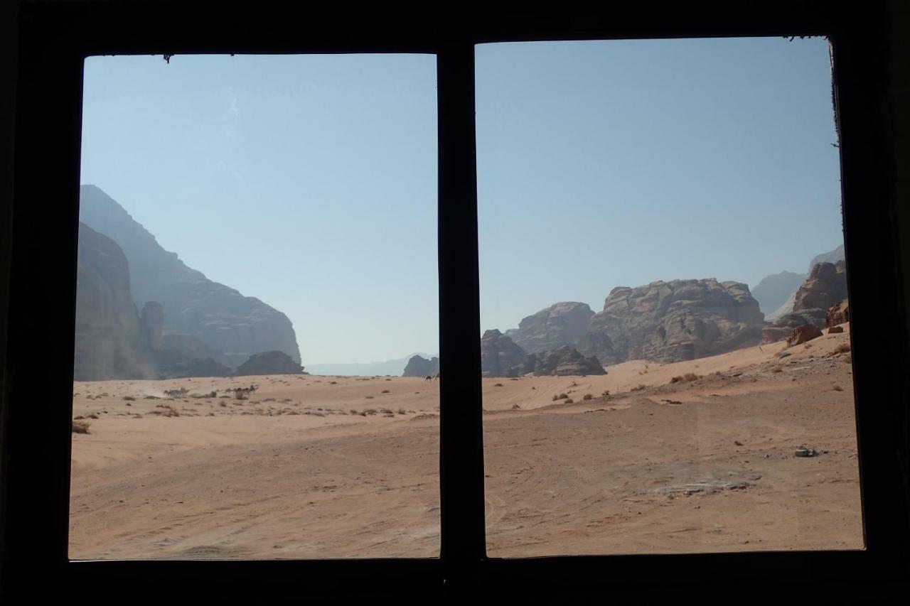 Martian Desert Camp Wadi Rum Ngoại thất bức ảnh