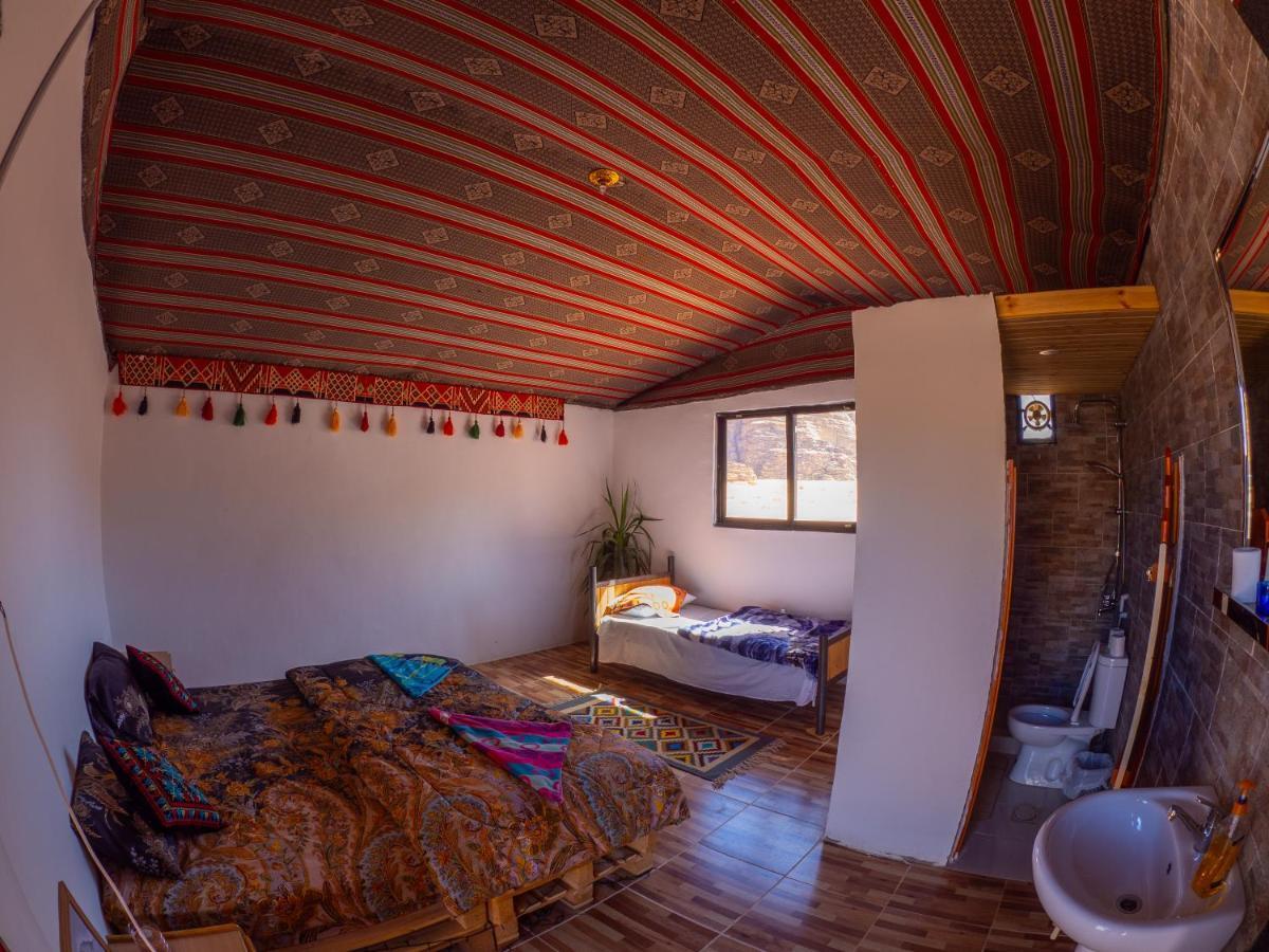 Martian Desert Camp Wadi Rum Ngoại thất bức ảnh
