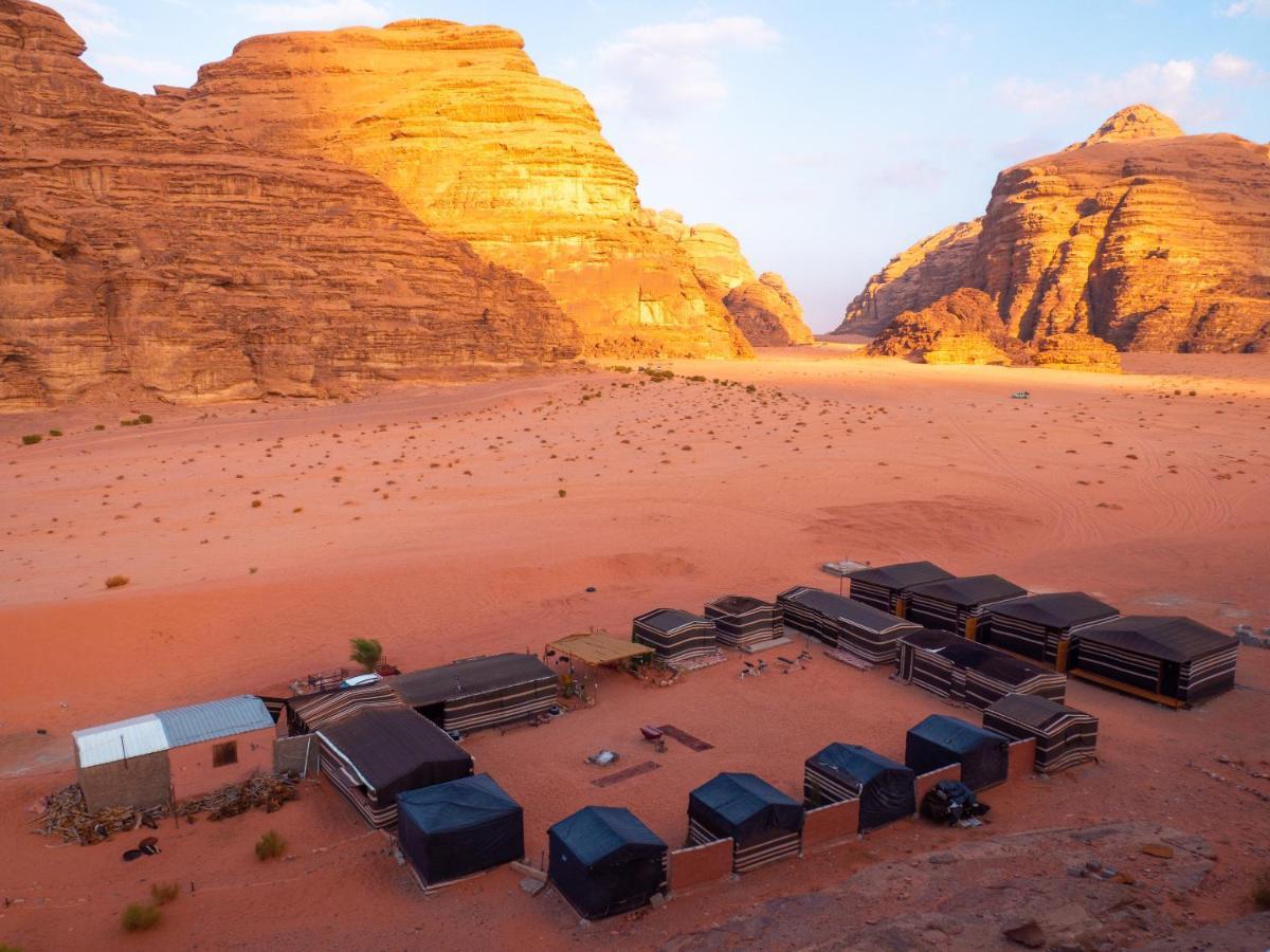 Martian Desert Camp Wadi Rum Ngoại thất bức ảnh